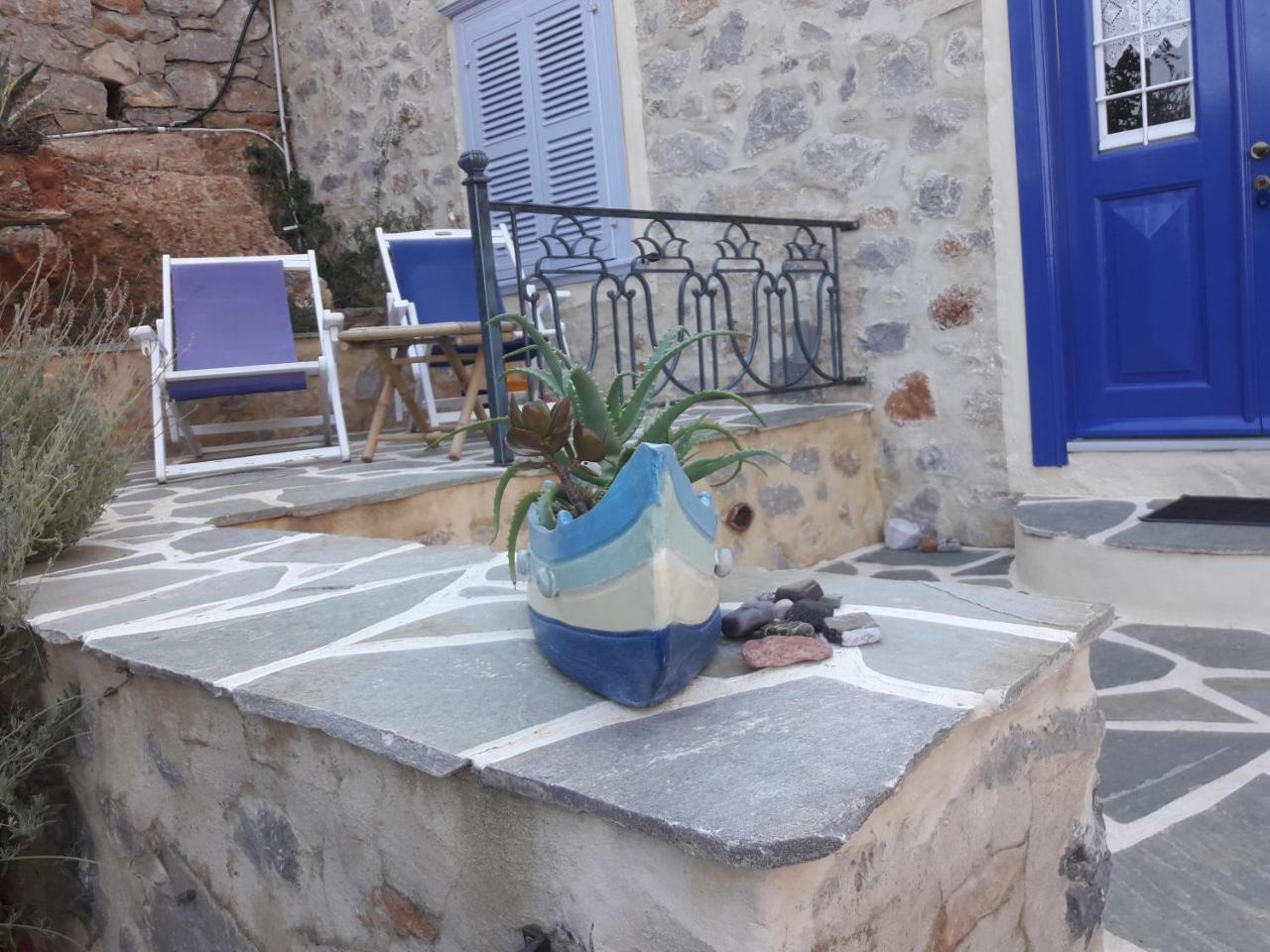 Villa Hydra Erato