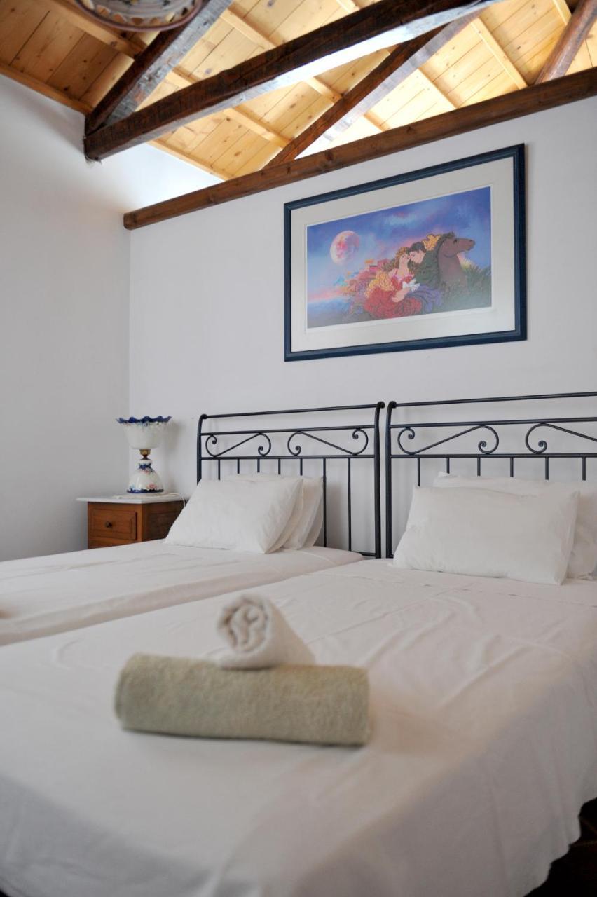 Hydra Erato Villa *